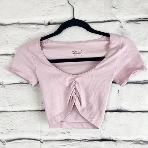 Urban Outfitters Tops - Urban Outfitters Women's XS Pink Twist Front Crop Tank Top Casual